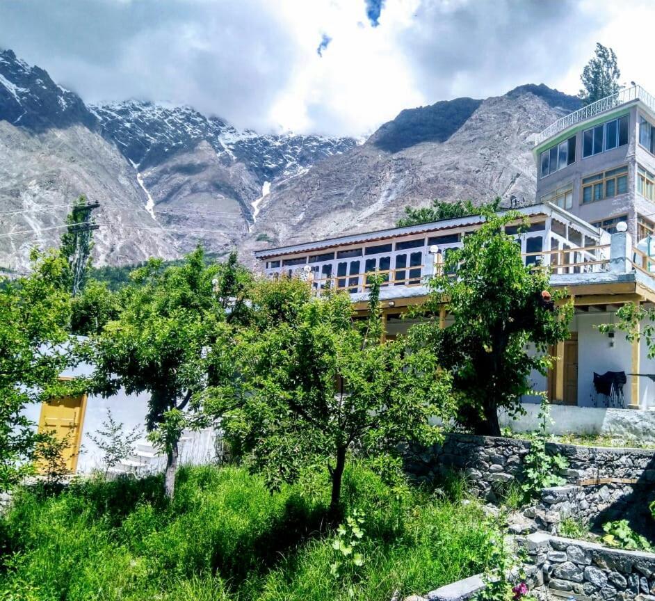 Tourist Cottage Hunza Karimabad  Exterior photo