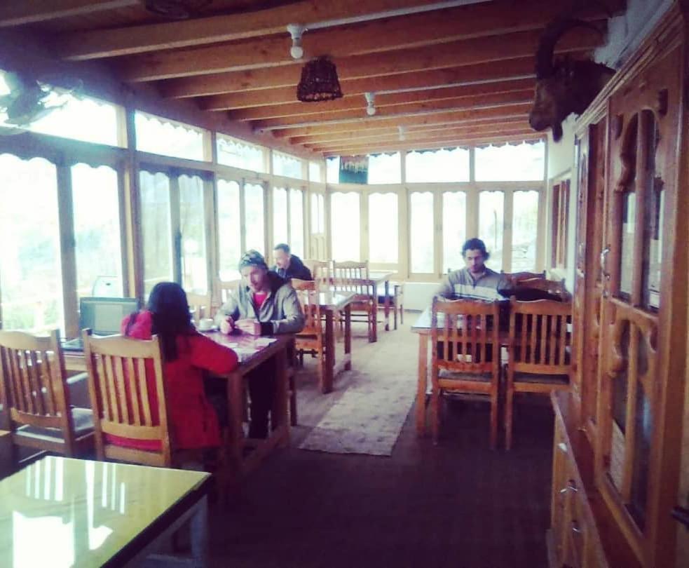 Tourist Cottage Hunza Karimabad  Exterior photo